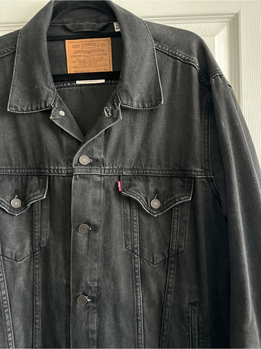 Levi’s Vintage Fit Denim Jacket - Picture 2 of 4